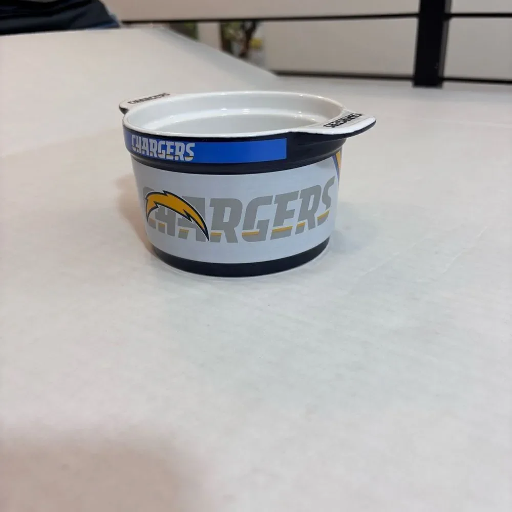 NFL 23-Ounce Sculpted Gametime Bowl NEW LA Chargers  Dip, Snack, Sauce